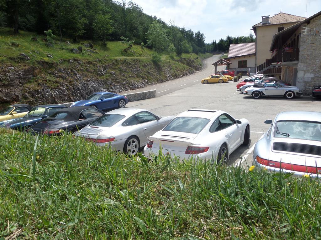 Hotel Du Col De La Machine Saint-Jean-en-Royans Exterior foto